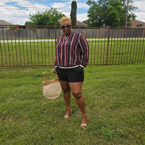 Unique Spectrum Top - Picture 2 of 8